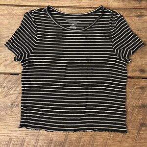 American Eagle Women's Black and White Sexy Soft Crop-top